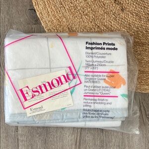 VINTAGE Esmond Fashion Prints blanket Twin/Double 71” x 83” NEW in bag OLD STOCK